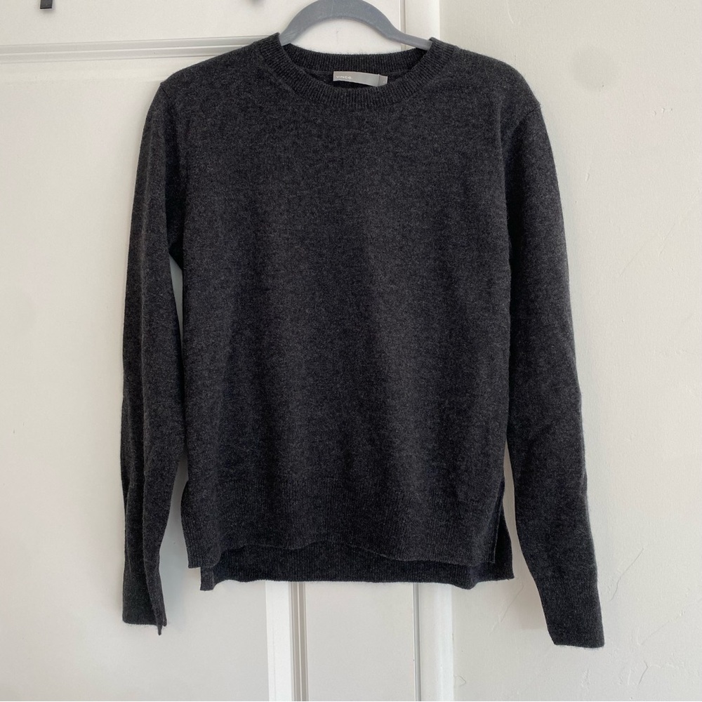 NWT Vince Charcoal Cashmere Sweater